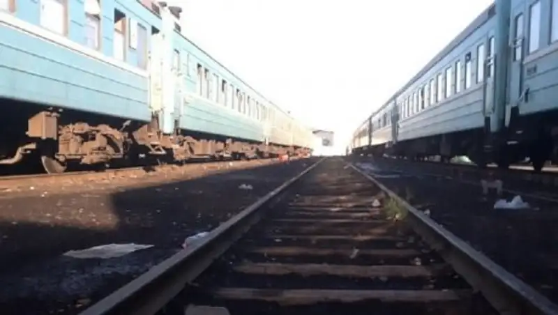 Грузовой поезд насмерть переехал мужчину в Мангистау