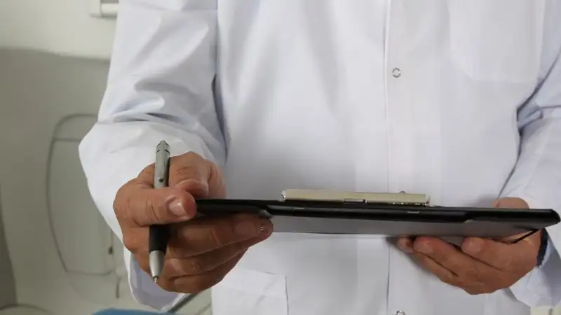 Токаеву жалуются на низкое качество медуслуг в Астане