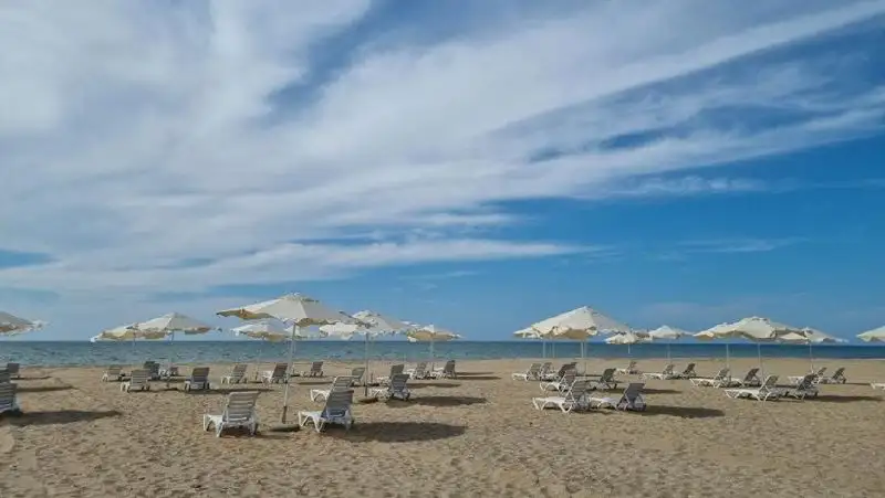 В Актау развивают курортную зону «Теплый пляж»