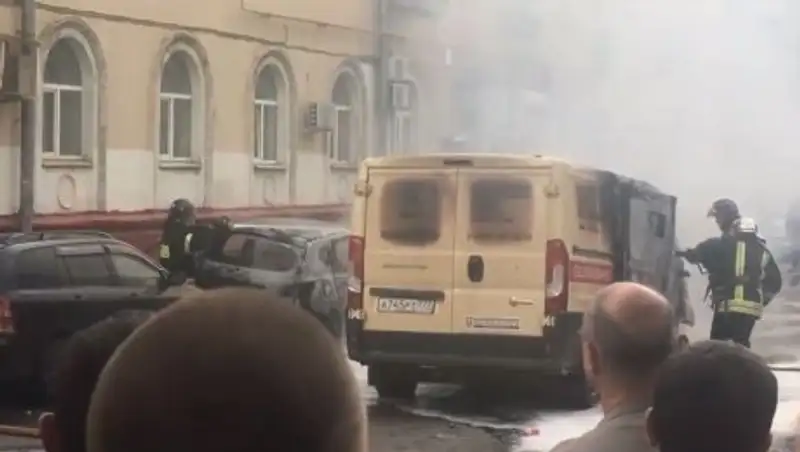 Полиция нашла автомобили грабителей, атаковавших инкассаторов в Москве