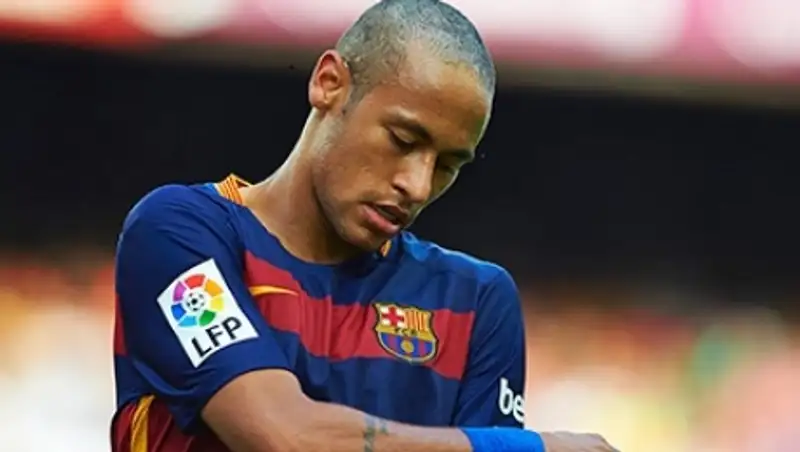 ФИФА попросили дисквалифицировать Неймара на полгода