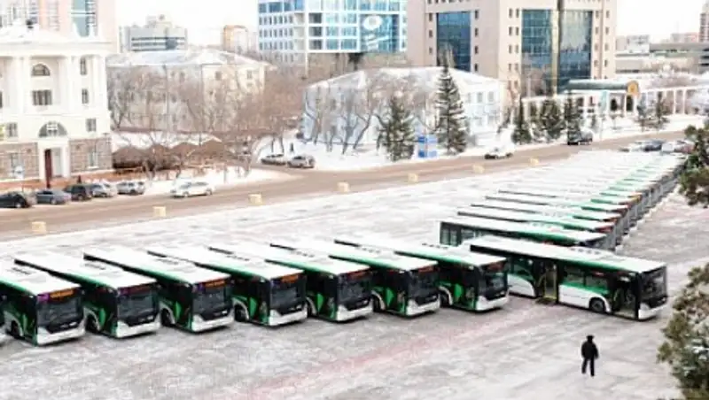 Загруженность автобусов в Астане объяснили большим приростом населения
