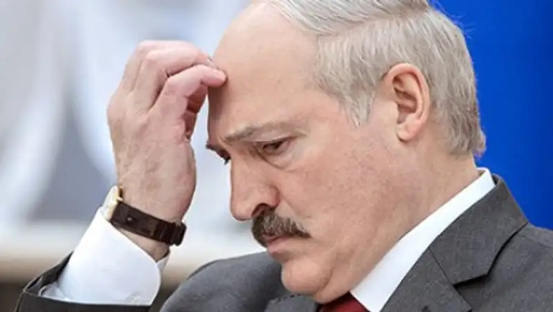 СМИ: Лукашенко отсутствовал на саммите ЕАЭС из-за возможного госпереворота