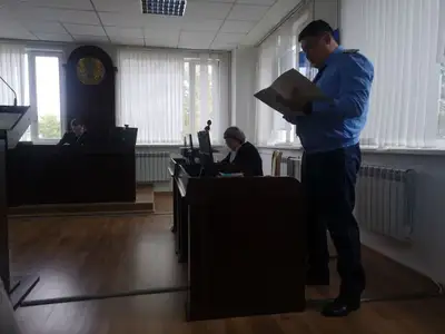 Предприниматель рассказал в суде, как замакима Павлодара просил у него 1,8 млн тенге