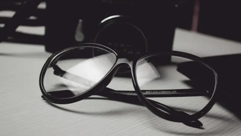 Как купить очки с диоптриями без вреда для глаз