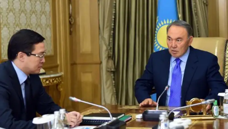 Акишев доложил Назарбаеву о ситуации на финансовом рынке