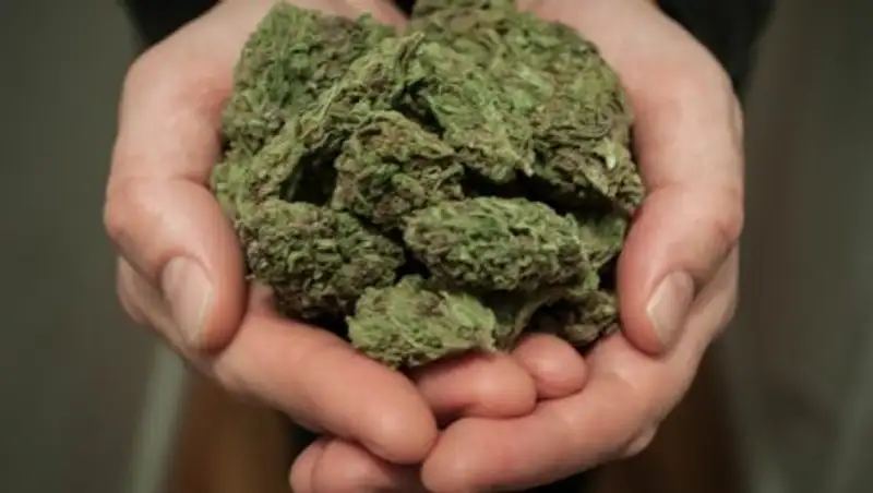 В ВКО сотрудники УИС задержали драг-дилера на «Жигули»