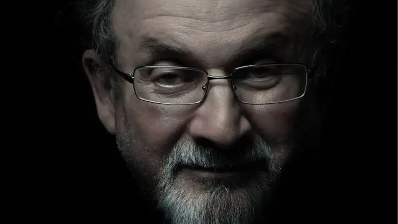 На автора «Сатанинских стихов» Салмана Рушди напали в Нью-Йорке