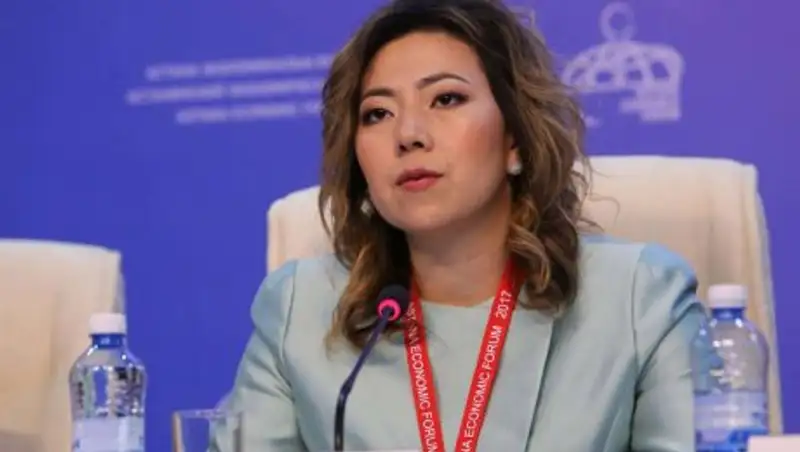 Председатель Мажилиса пожелал успехов Абылкасымовой