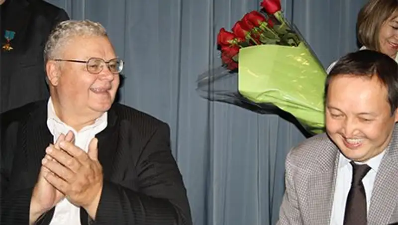 Владимир Шепель: Президент пешком исходил всю Астану, и левый берег, и правый берег