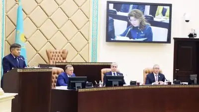 п/служба сената, фото - Новости Zakon.kz от 31.05.2018 14:17