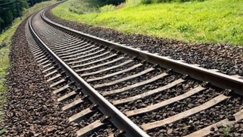 В Донецкой области неизвестные подорвали железнодорожные пути