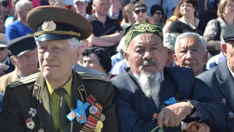 Ветераны ВКО почтили память павших сослуживцев минутой молчания