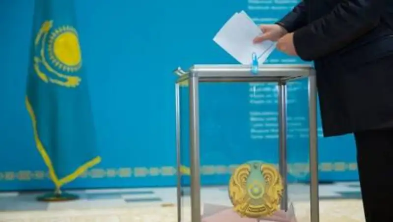 Приводить детей на избирательные участки запретили в Казахстане