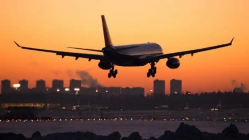 Высокие цены на рейс Алматы - Астана прокомментировали в авиакомпании 