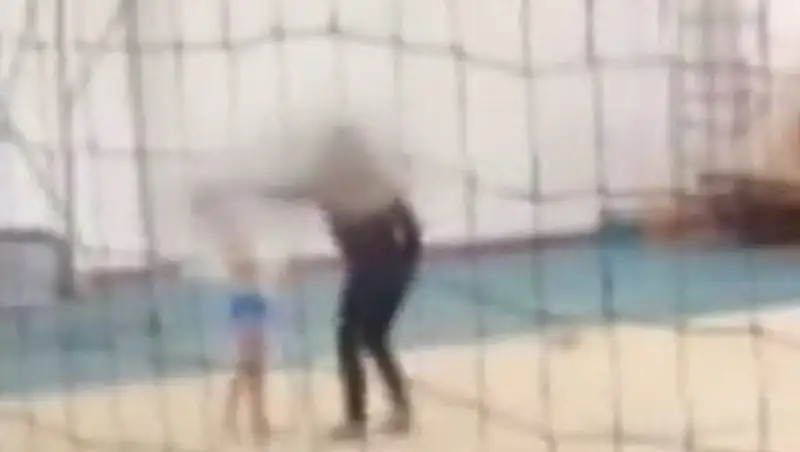 Тренер по художественной гимнастике ударила свою подопечную