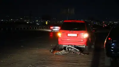 Мужчину с велосипедом сбили на Капшагайской трассе , фото - Новости Zakon.kz от 03.08.2022 16:37