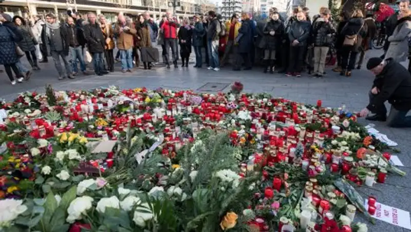 СМИ: опознаны все 12 жертв теракта в Берлине