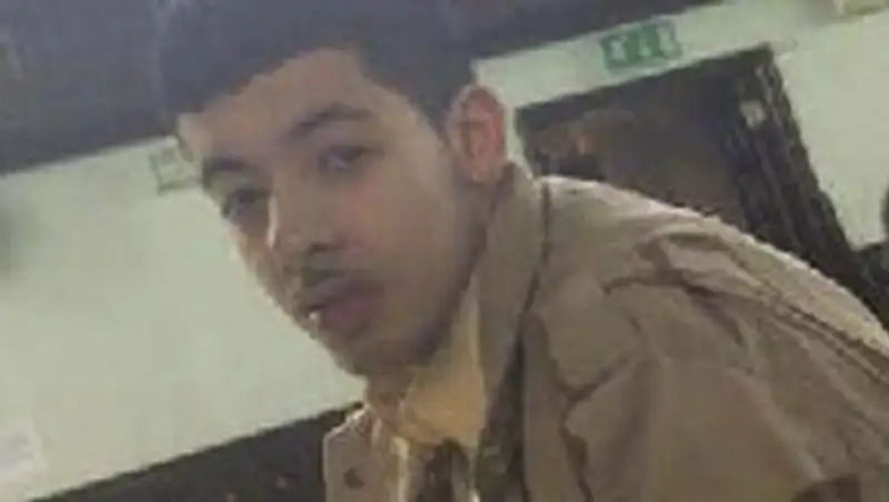 Манчестерский террорист мог получить инструкции из Ливии по телефону