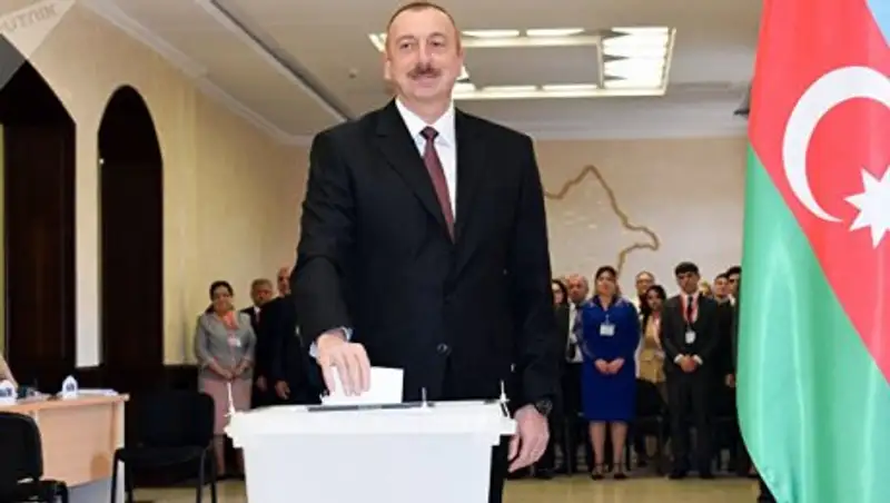 Алиев набирает 86% голосов на выборах в Азербайджане