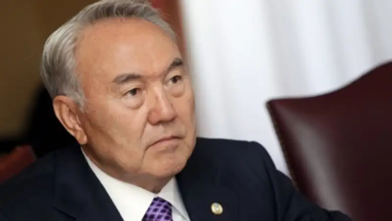 Назарбаев выразил соболезнования Атамбаеву в связи с кончиной его брата