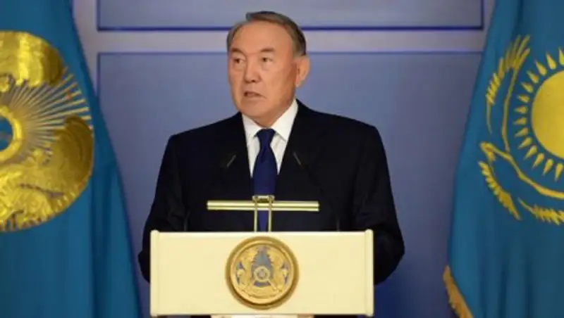 Послы ряда стран вручили Назарбаеву верительные грамоты