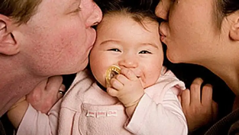 Эксперты: Родительские ассоциации – путь к укреплению семьи