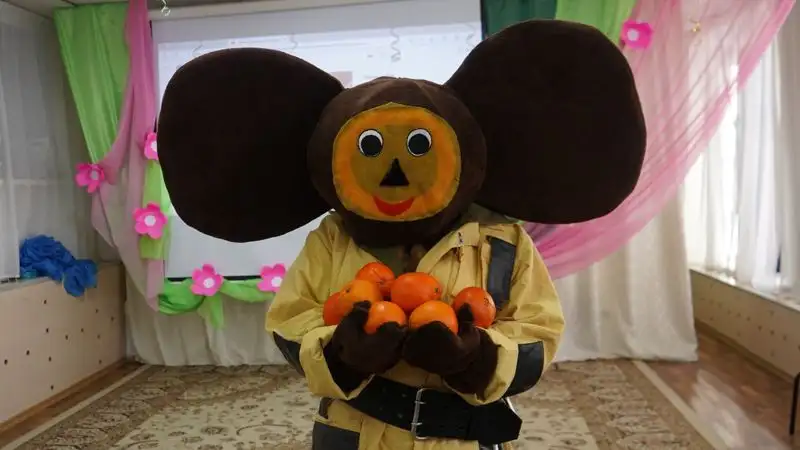 "Чебурашка" обучил мерам безопасности детей и рыбаков в ВКО