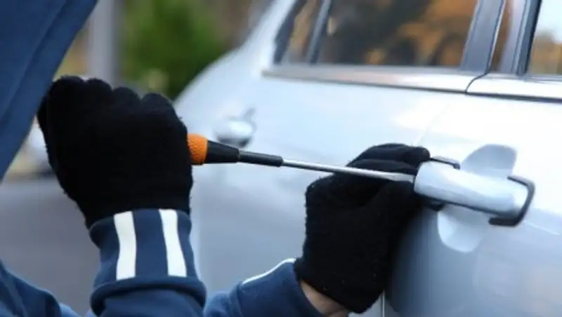 Угнанные в Казахстане автомобили через Кыргызстан перегоняли в Таджикистан