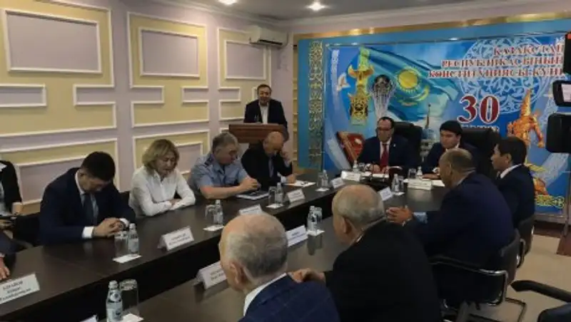 В ЗКО провели круглый стол в честь Дня Конституции