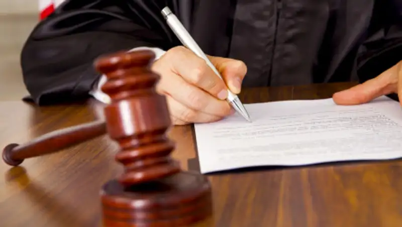 В Алматы на 17 лет осудили мужчину за растление дочери гражданской жены