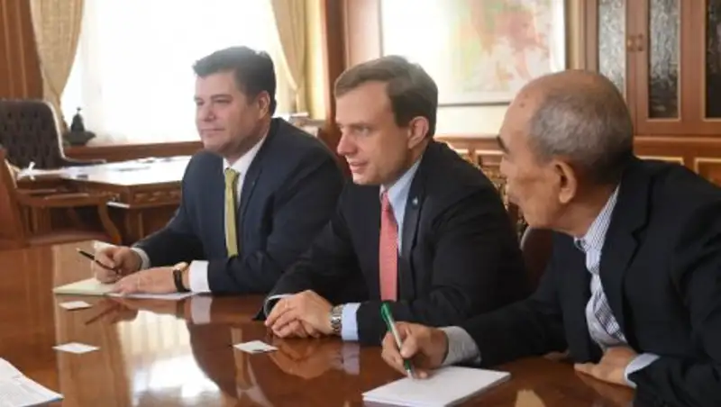 Аким Алматы встретился с генеральным консулом США