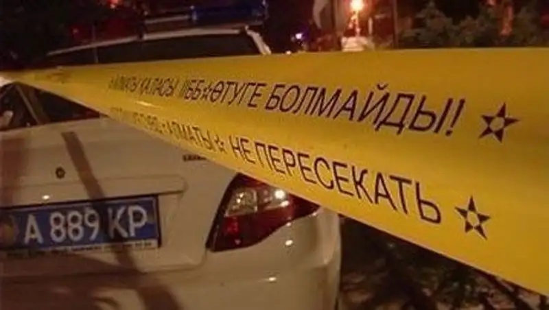 На трассе Семей-Бородулиха перевернулась иномарка, погибла женщина