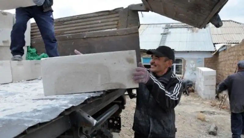 Жители Аягоза делятся впечатлениями от ремонта домов после паводка