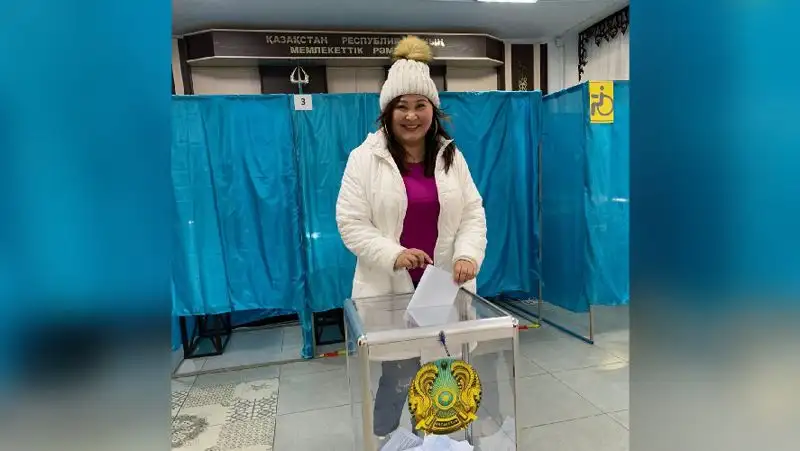 Известные личности проголосовали на выборах в Алматы, фото - Новости Zakon.kz от 20.11.2022 13:37