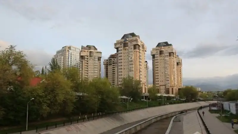 Жильцы элитного ЖК в Алматы могут остаться без электроэнергии