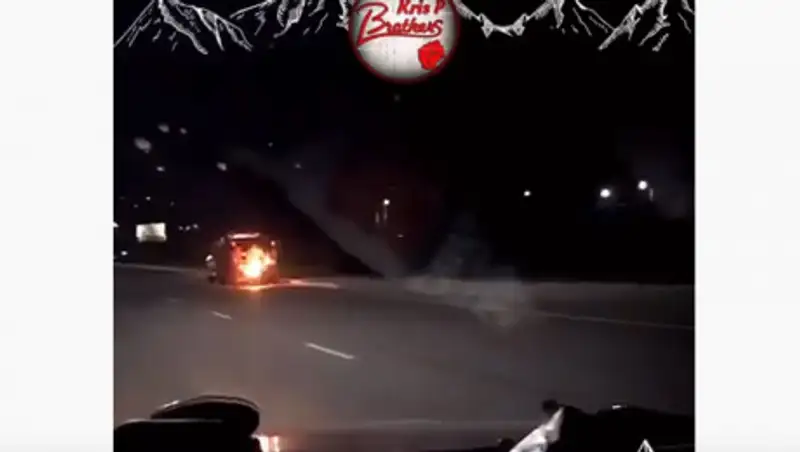 Шашлыки жарили прямо на пр. Аль-Фараби в Алматы