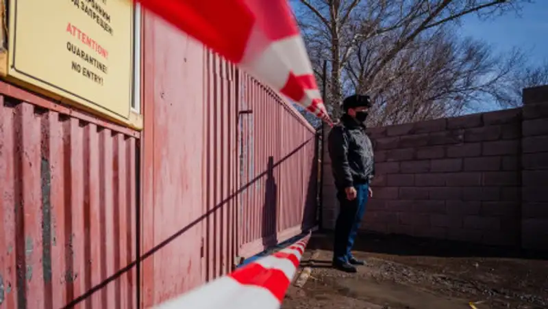 15 подъездов разных ЖК закрыты на карантин в Нур-Султане