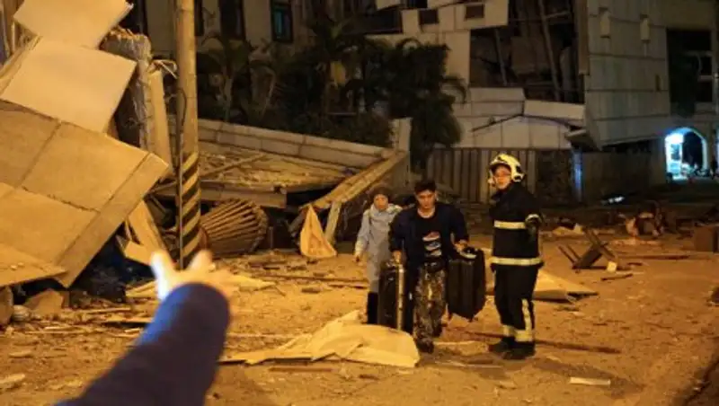 СМИ уточнили число пострадавших при землетрясении на Тайване