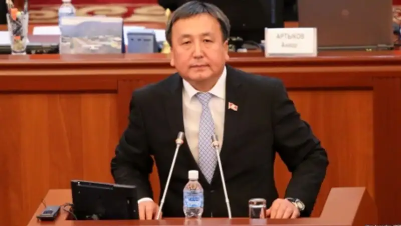 Қырғыз Үкіметін Сооронбай Жээнбеков басқаратын болды