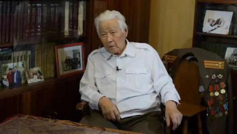 Скончался известный историк, ветеран войны Уахит Шалекенов