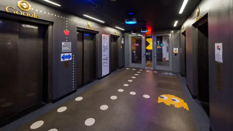 Сотрудники Google обвинили компанию в слежке