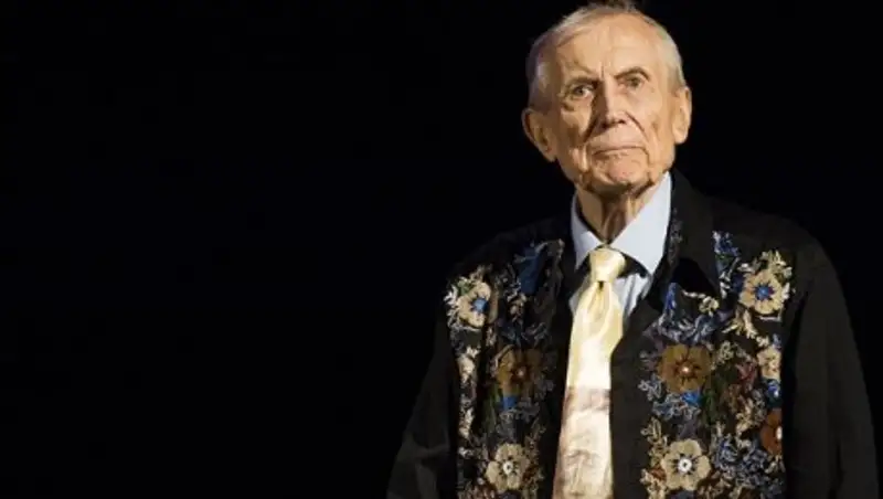 Сын Евтушенко и друг семьи рассказали о последних часах жизни поэта