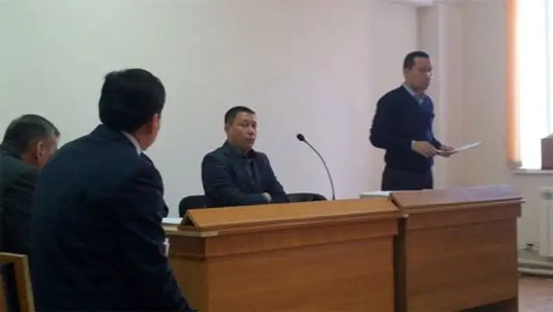 Начальнику управления зем. отношений ЗКО изменили срок приговора с условного на реальный