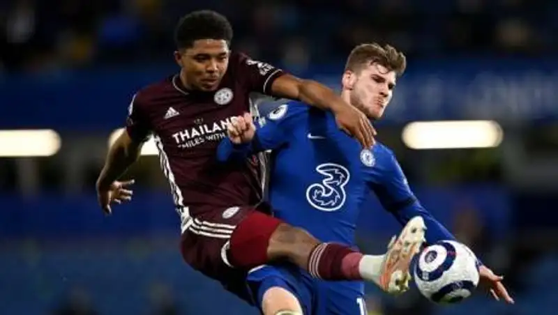 Футболисты "Челси" и "Лестера" устроили драку на поле