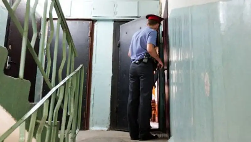 Более миллиона квартир и домов проверили участковые полицейские