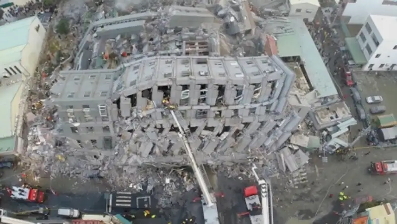 Число жертв землетрясения на Тайване достигло 23 человек