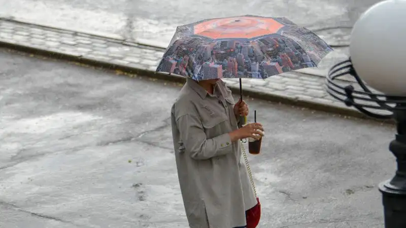 Дождливая погода ждет казахстанцев 17 мая