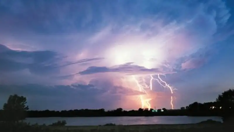 А&#1179;т&#1257;бе облысында балы&#1179;шы&#1171;а найза&#1171;ай т&#1199;сіп, &#1179;аза тапты