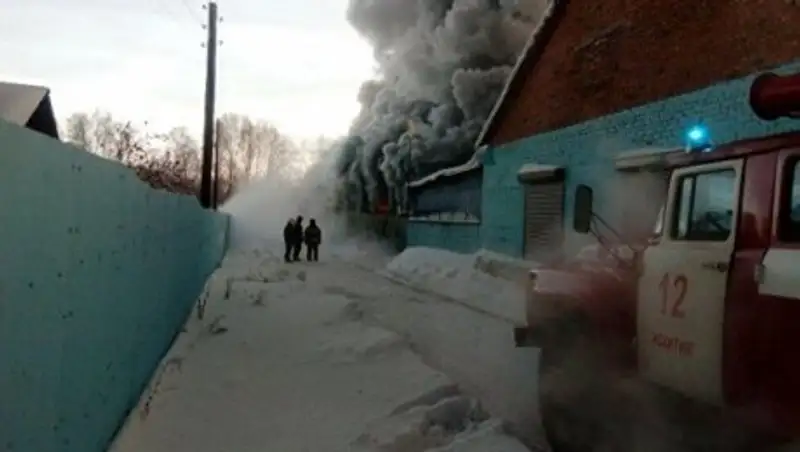 При пожаре в обувном цехе в России погибли десять человек